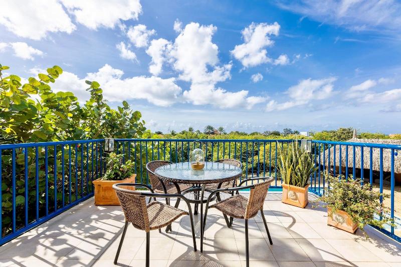 Coral Estate Rentals image