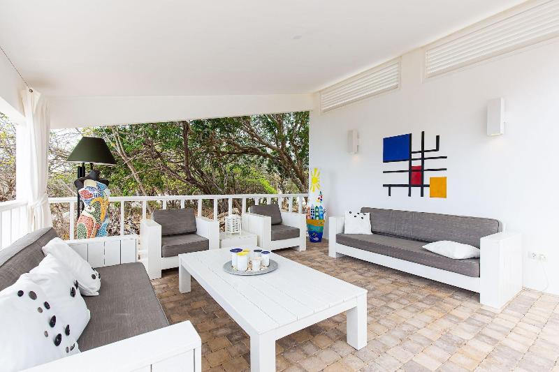 Coral Estate Rentals image
