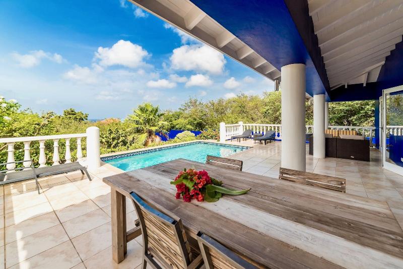 Coral Estate Rentals image