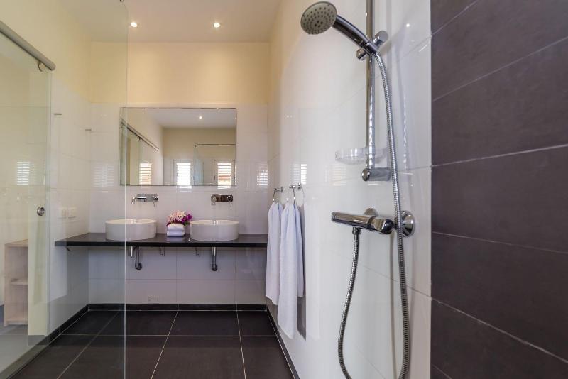 Coral Estate Rentals image