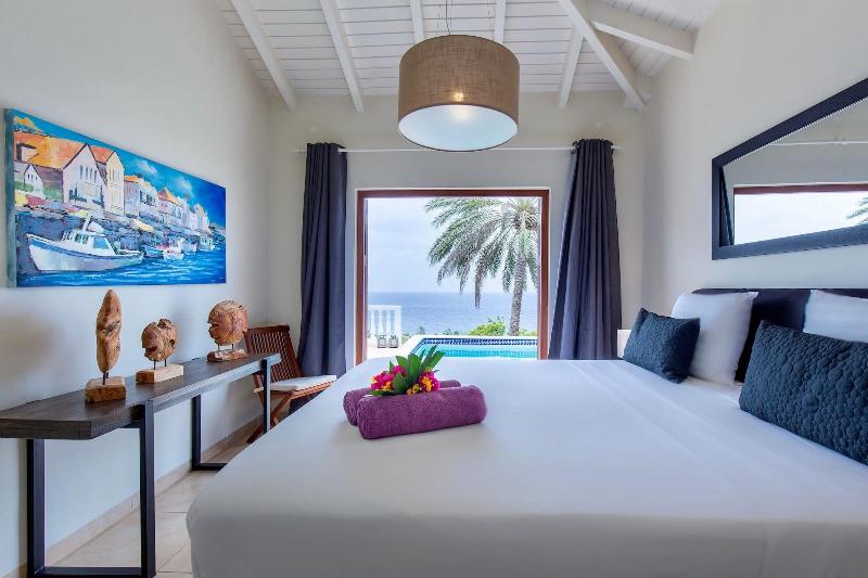 Coral Estate Rentals image