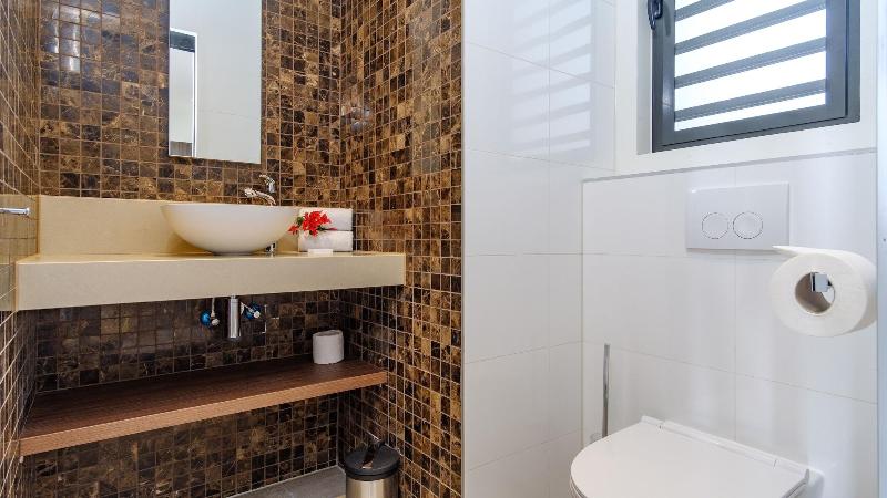 Coral Estate Rentals image