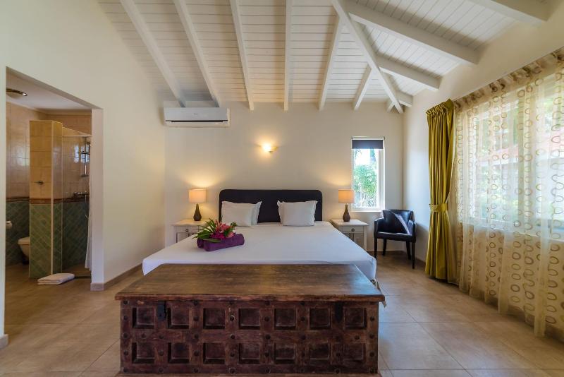 Coral Estate Rentals image