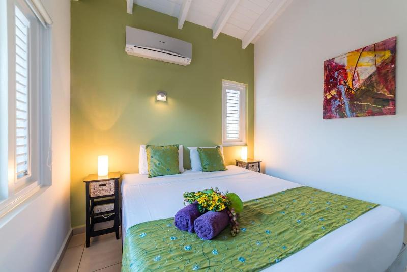 Coral Estate Rentals image
