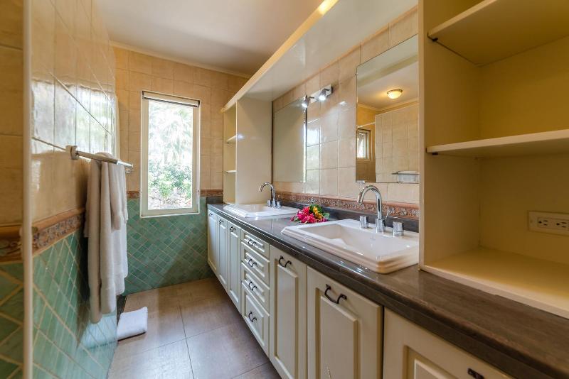 Coral Estate Rentals image