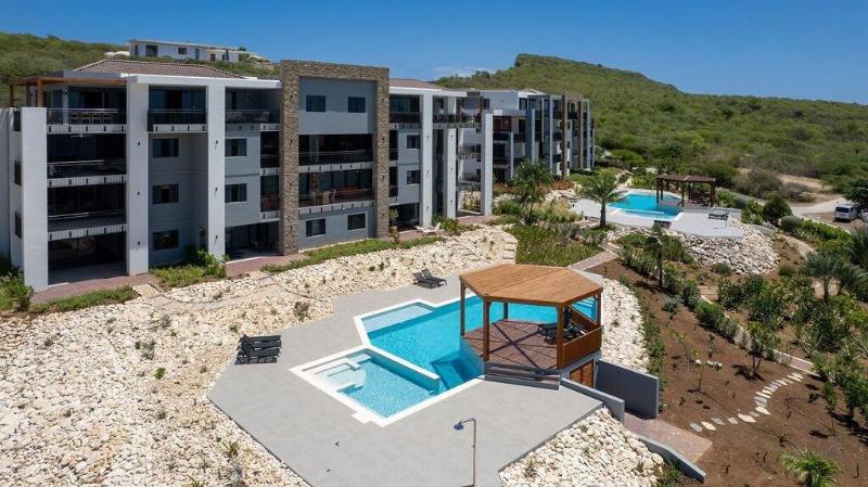 Coral Estate Rentals image