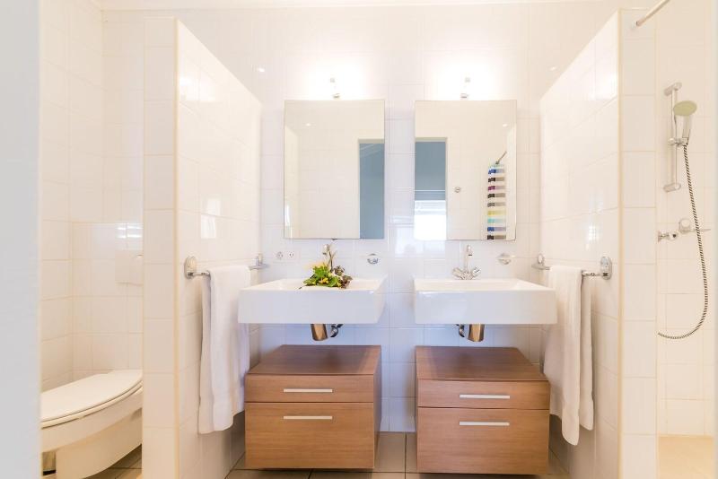 Coral Estate Rentals image