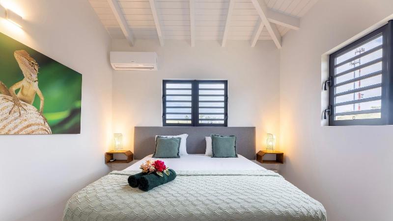Coral Estate Rentals image