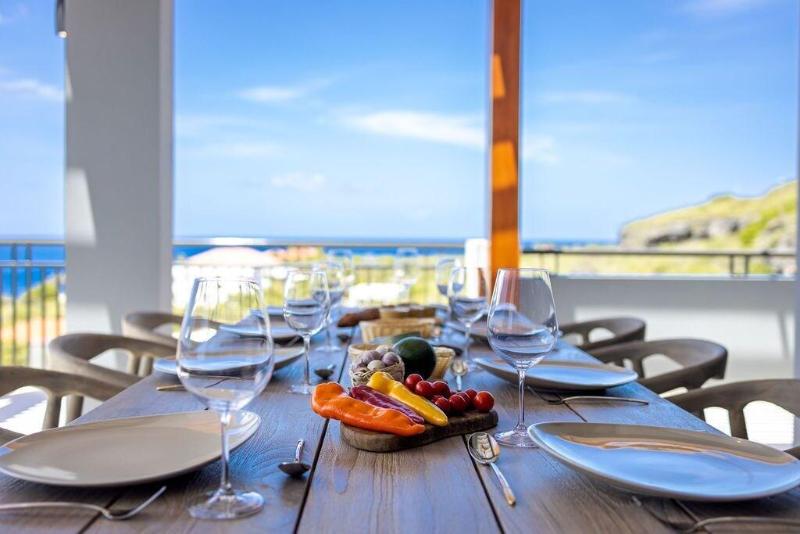 Coral Estate Rentals image