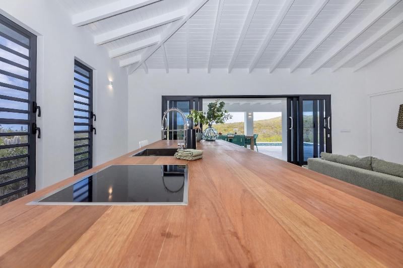 Coral Estate Rentals image