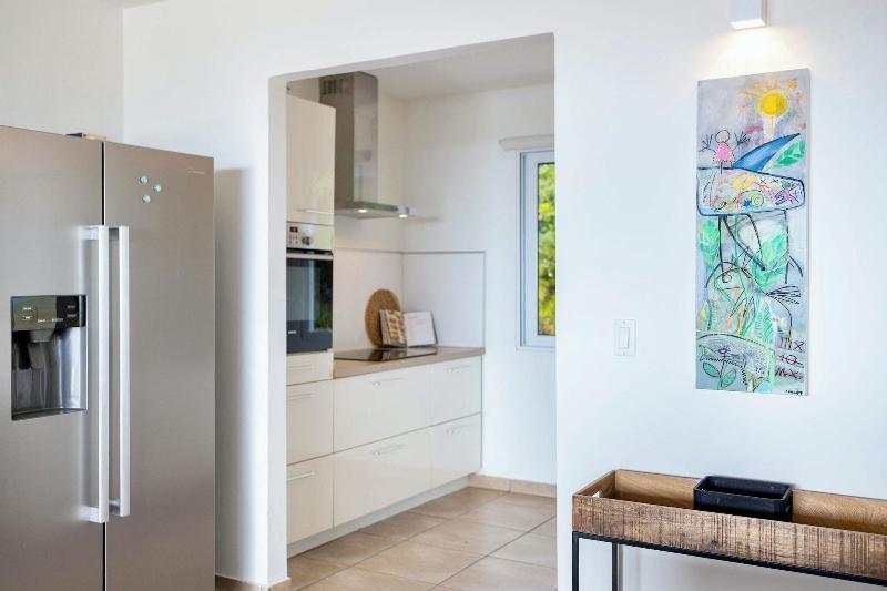 Coral Estate Rentals image