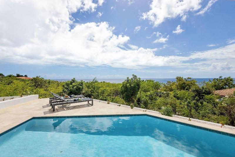 Coral Estate Rentals image