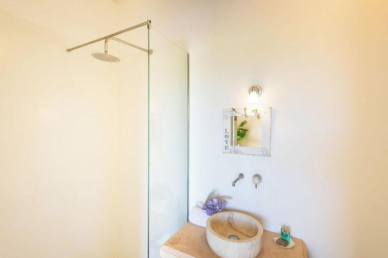 Coral Estate Rentals image