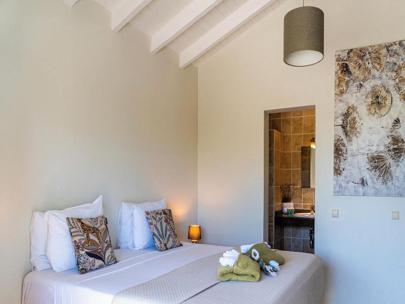 Coral Estate Rentals image