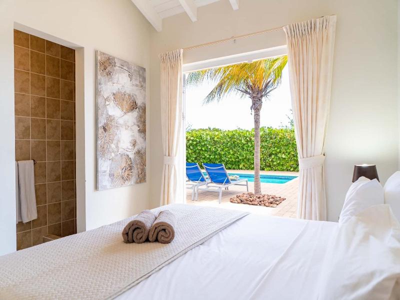 Coral Estate Rentals image