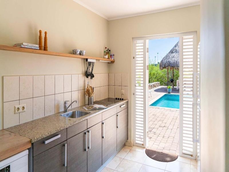 Coral Estate Rentals image