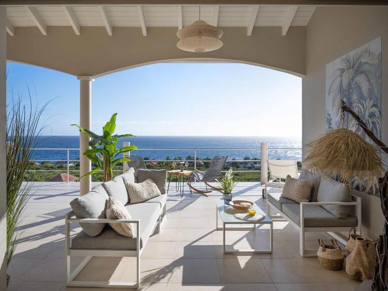 Coral Estate Rentals image
