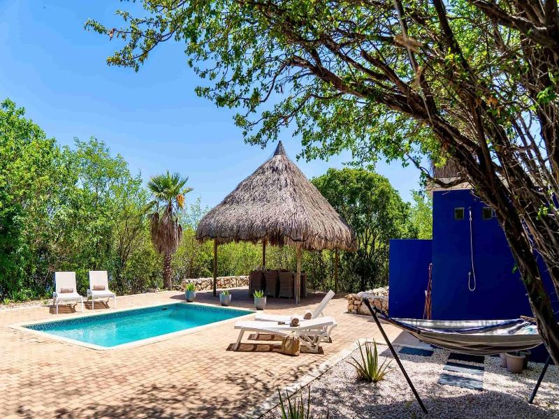 Coral Estate Rentals image