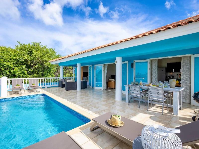 Coral Estate Rentals image