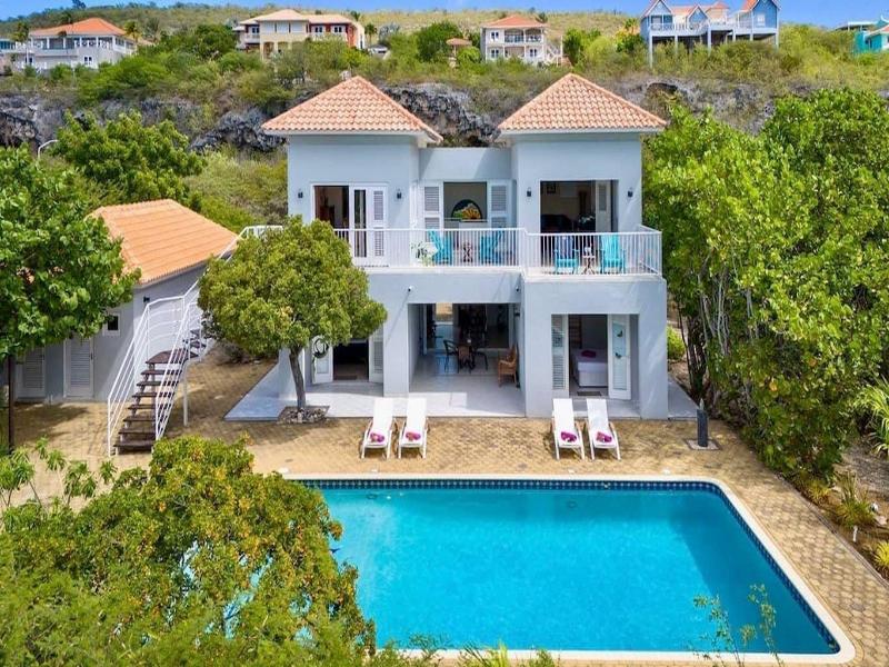 Coral Estate Rentals image