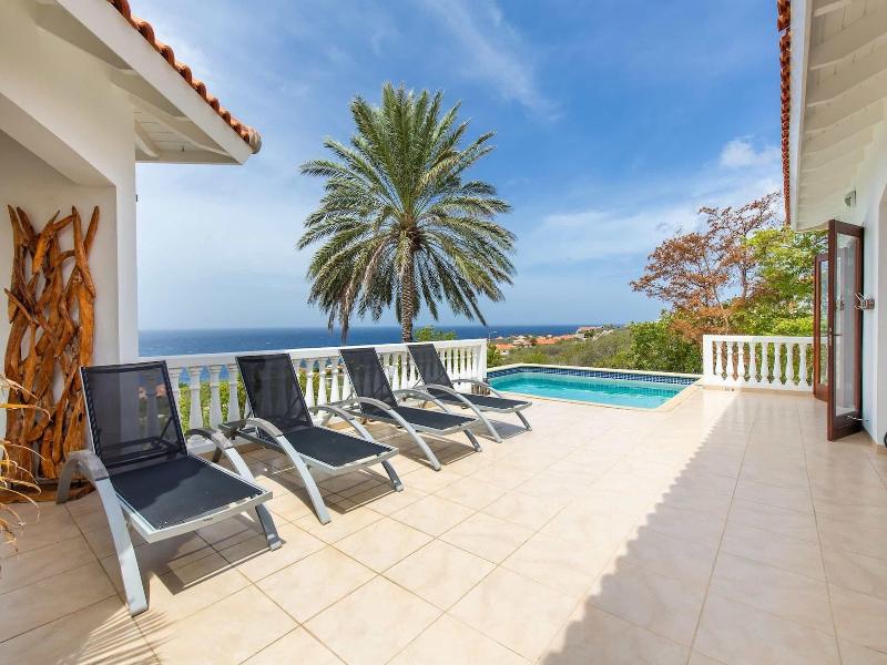 Coral Estate Rentals image