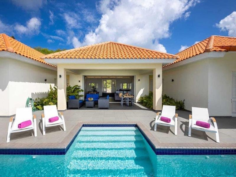 Coral Estate Rentals image