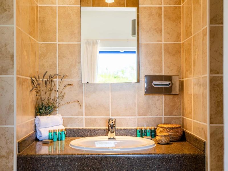 Coral Estate Rentals image