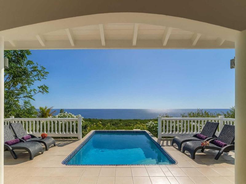 Coral Estate Rentals image