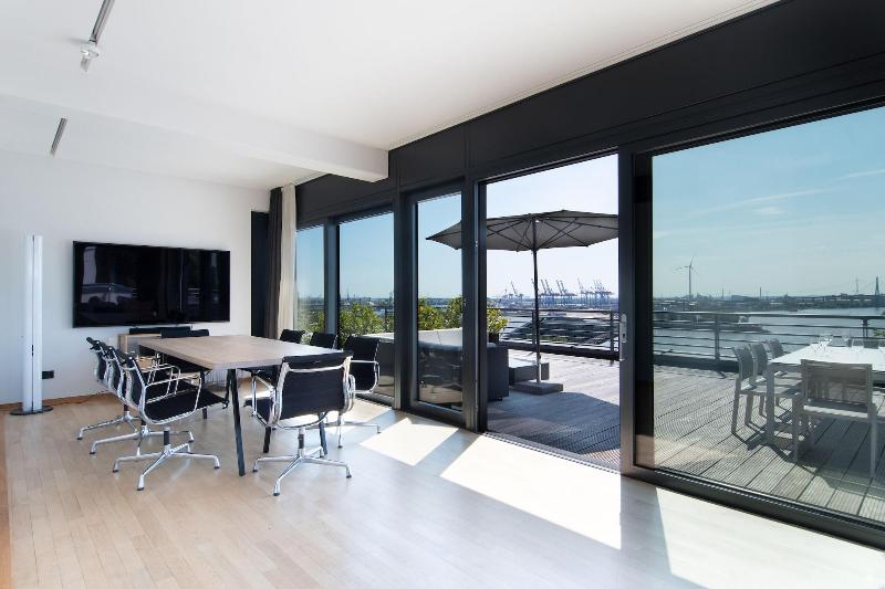 The Suites Rainvilleterrasse image