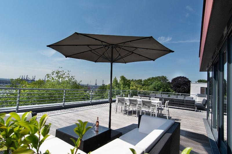 The Suites Rainvilleterrasse image