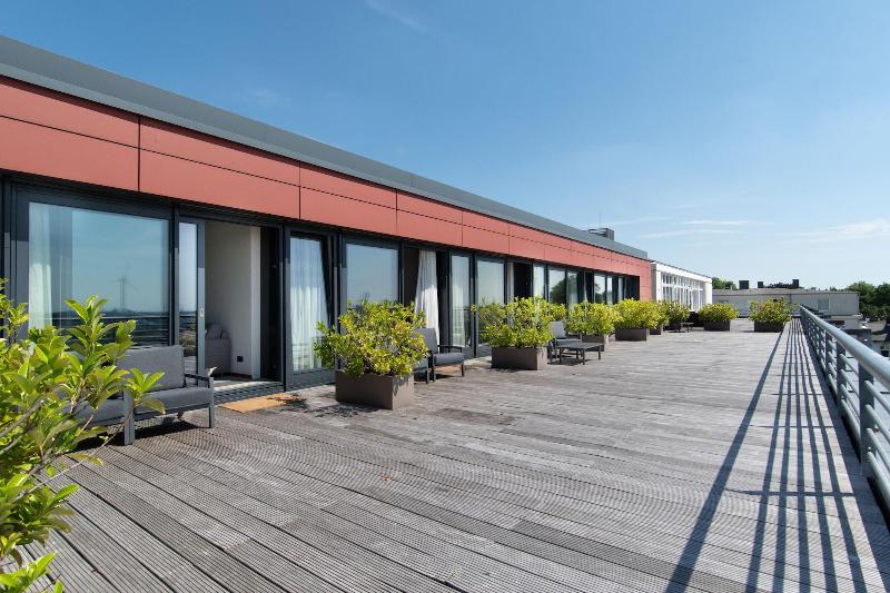 The Suites Rainvilleterrasse image