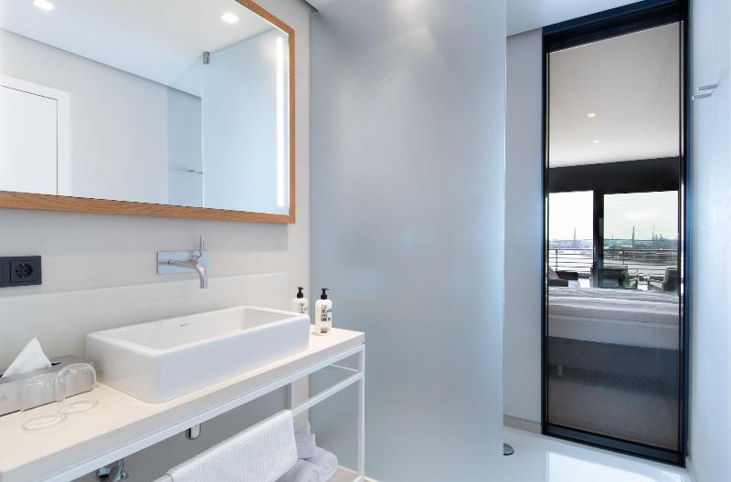 The Suites Rainvilleterrasse image