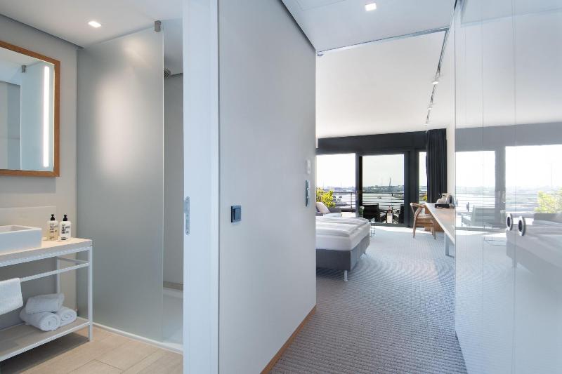 The Suites Rainvilleterrasse image