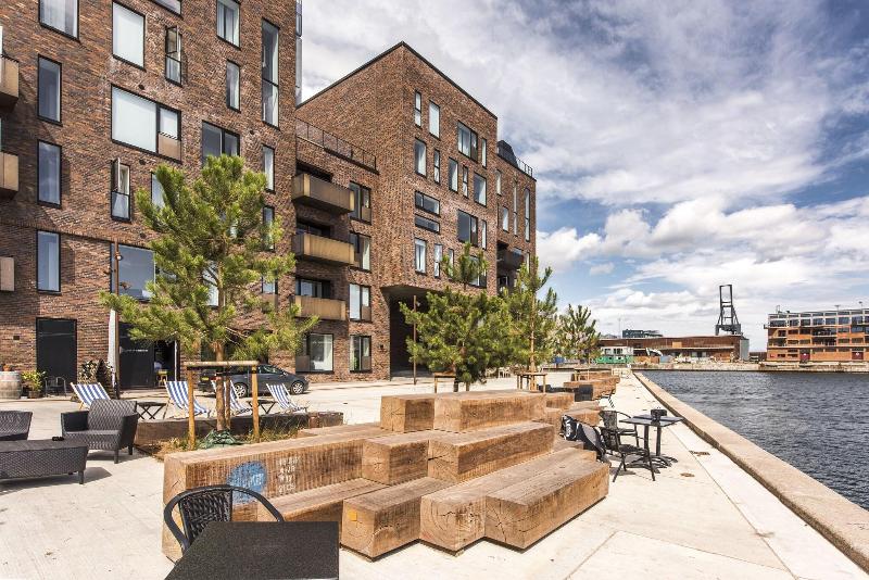 Stay Seaport image
