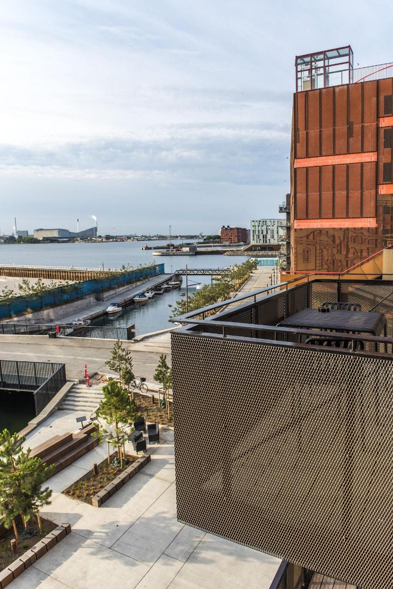 Stay Seaport image
