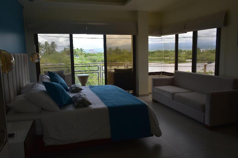 Hotel La Laguna Galapagos image