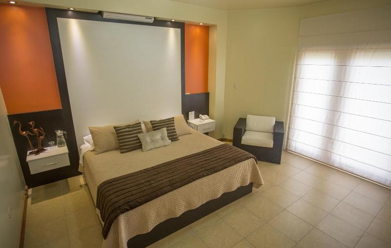 Hotel La Laguna Galapagos image