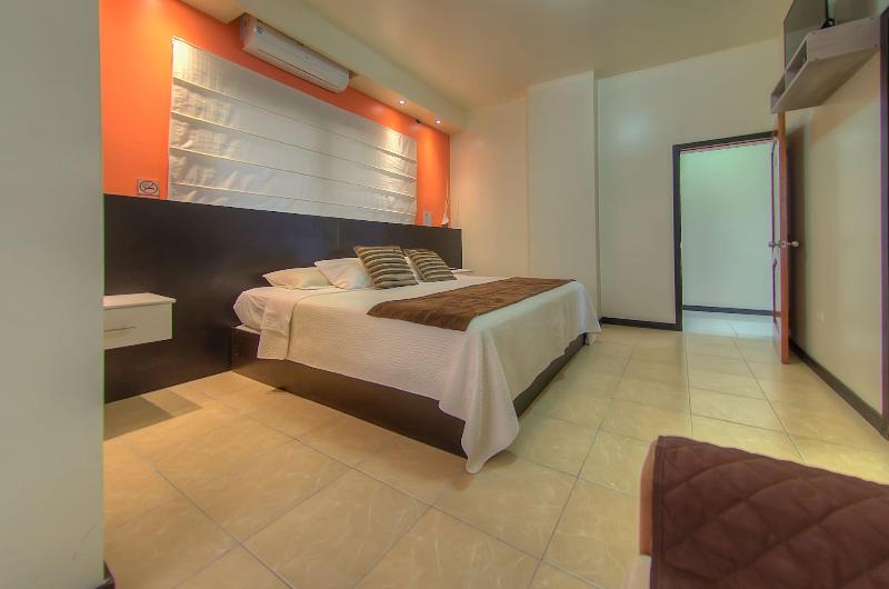 Hotel La Laguna Galapagos image