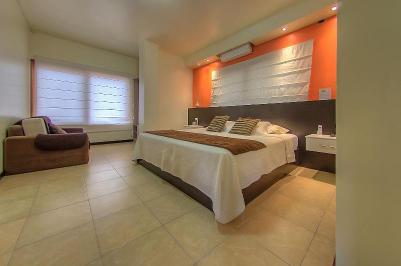 Hotel La Laguna Galapagos image
