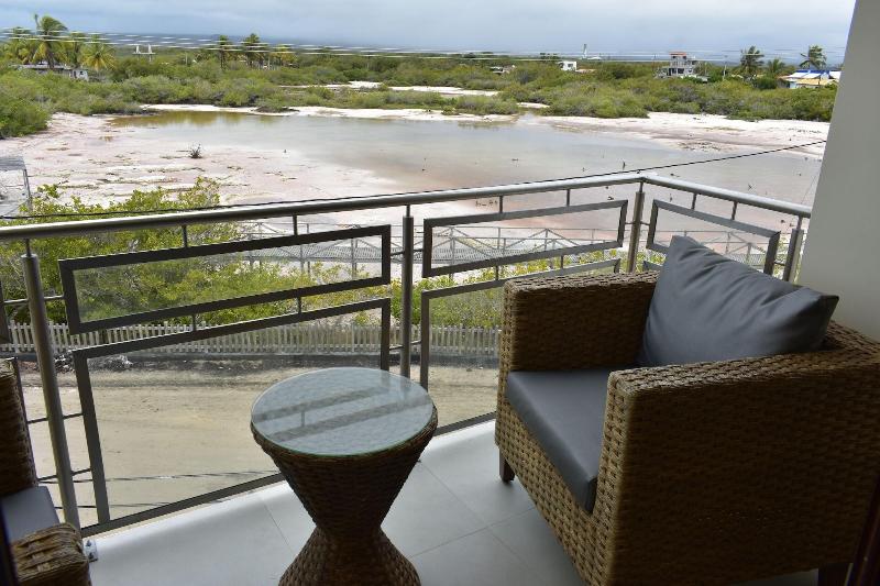 Hotel La Laguna Galapagos image
