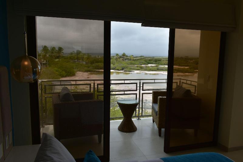 Hotel La Laguna Galapagos image