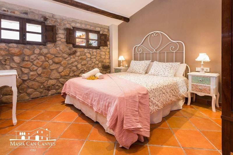 Masia Can Canyes & Spa image