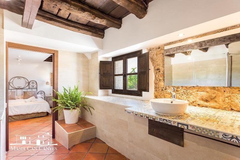 Masia Can Canyes & Spa image
