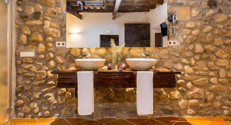 Masia Can Canyes & Spa image