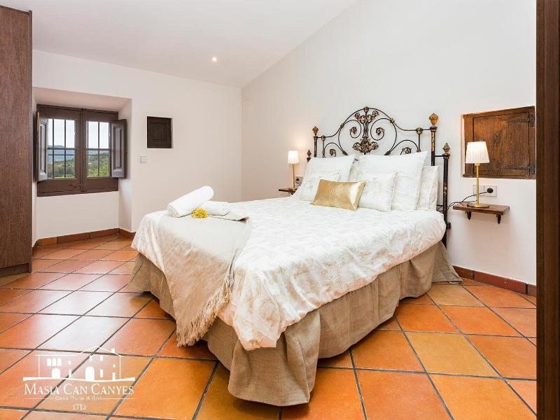 Masia Can Canyes & Spa image