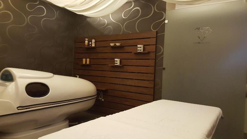 Hotel and SPA Crystal image