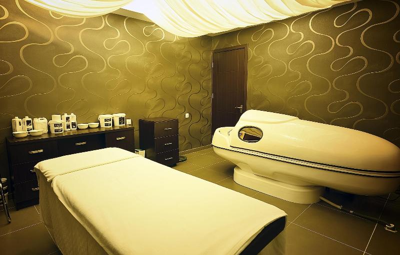 Hotel and SPA Crystal image