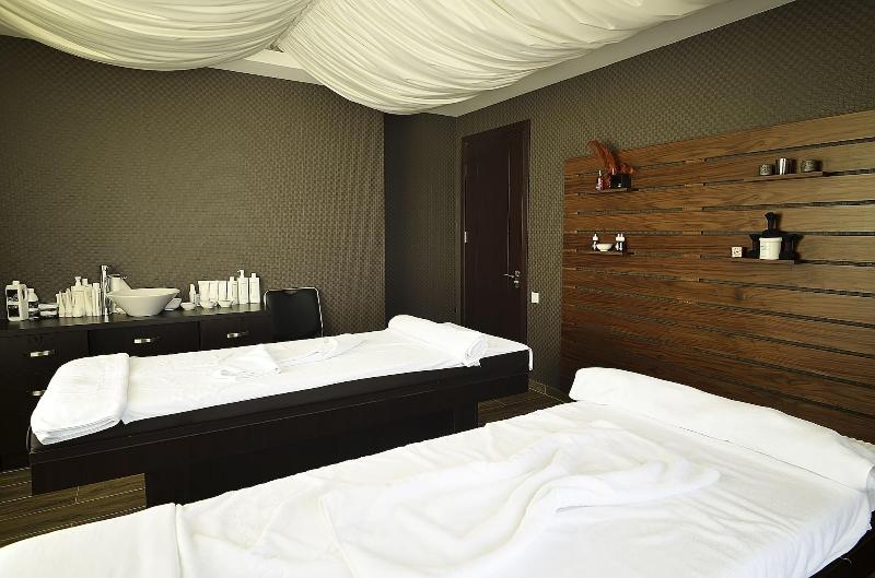 Hotel and SPA Crystal image