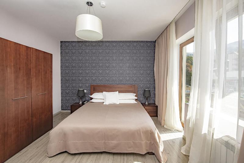 Hotel and SPA Crystal image