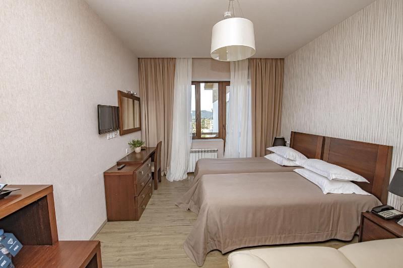 Hotel and SPA Crystal image